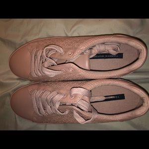 Tommy hilfiger sneakers